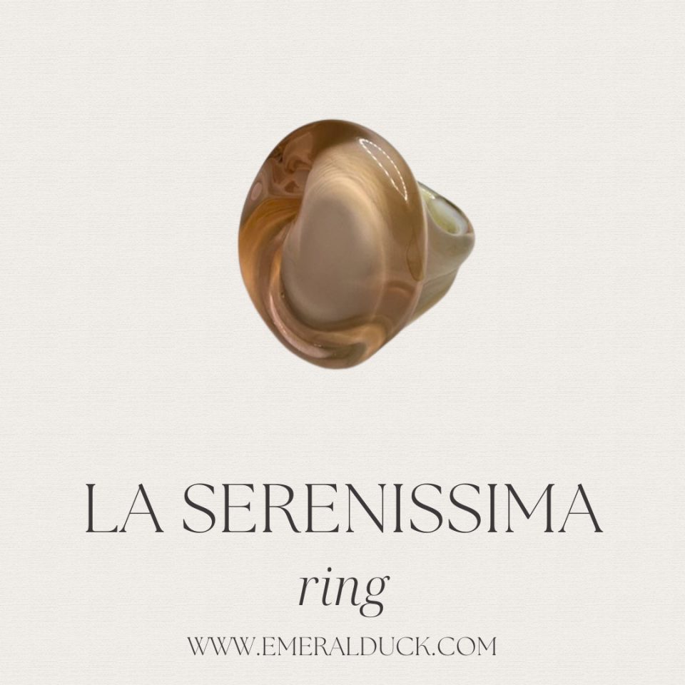 Beige Minimalistic Ring - EmeralDuck